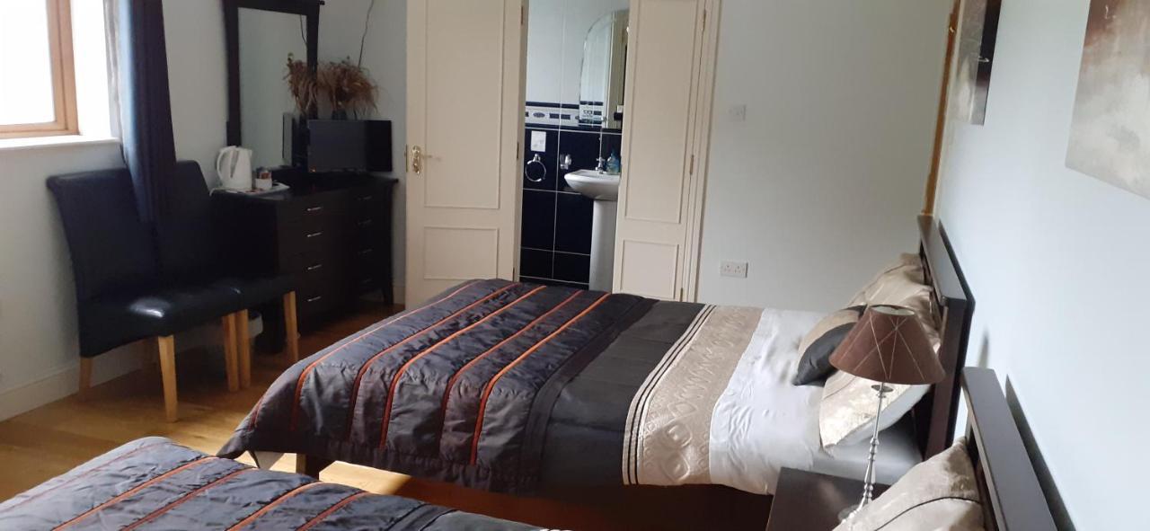 את'לון Alverna House B&B מראה חיצוני תמונה